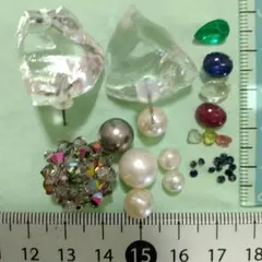 ゆ*う様 天然石・パール• エメラルド・遊色Pトップ ・樹脂ピアス他宝石 含む