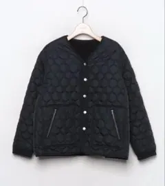 I AM I IN FACT キルティングジャケット ブラック