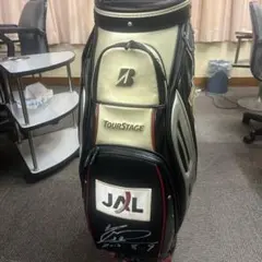 Item thumbnail for item 7860bfc5-f592-4b3f-bee2-4beaa732f36a