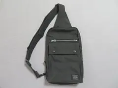 美品　PORTER SMOKYポータースモーキー　スリングショルダーバッグ墨黒