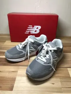 New Balance グレー スニーカー WW880CG6(2E)
