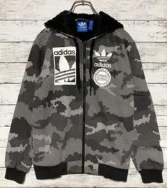 アディダス ￼グラフィック フルジップ パーカー 裏起毛