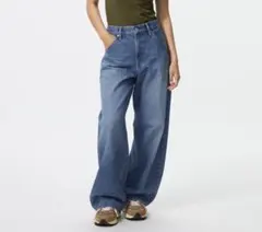 ユニクロ　バギーカーブジーンズ　標準丈　22