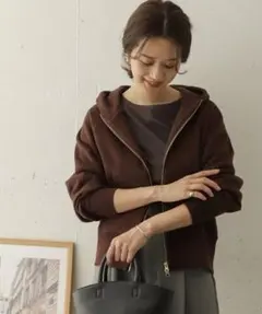 アーバンリサーチドアーズ スウェットフーデット　パーカー　レッドブラウン