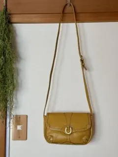 Dakota ダコタ 本革 レザー ショルダーバッグ 金具 マスタード イエロー