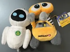 美品　正規品　WALL・E EVE ぬいぐるみ マスコット 2個セット　新品
