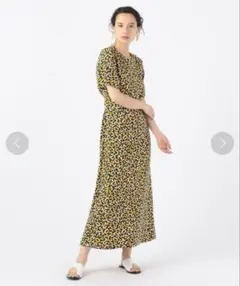 ✨未使用✨美品✨ソレイアードトゥモローランドプリントワンピース定価3.9万円✨麻のサムネイル