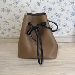 FURLA レザー 巾着型ハンドバッグ