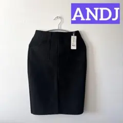 【新品】ANDJ ミディ丈 ペンシルスリットスカート ブラックのサムネイル