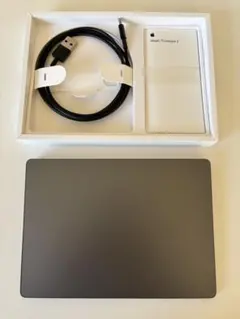 MagicTrackpad2 スペースグレイ lightningケーブル
