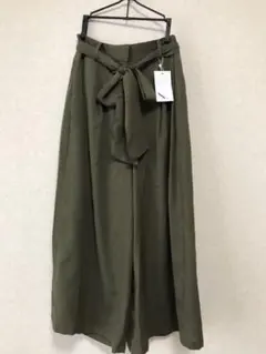 N. ワイドクロップドパンツ カーキー