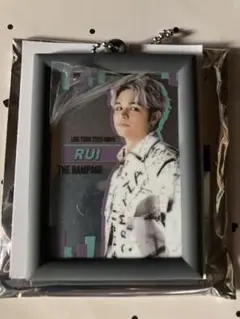 与那嶺瑠唯 ミラー