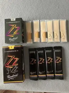 バンドレンZZ アルトサックス 用リード　3番　未使用品10枚セットのサムネイル