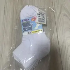 未使用☆キッズ　靴下　ミドル丈　19〜21cm 3足組