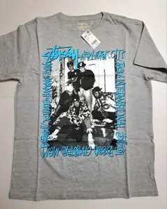 新品・M】Stussy East Meets West T／ネイビー×赤・正規 - メルカリ