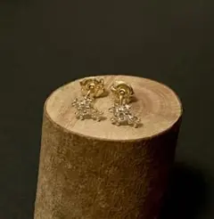 K18 テーパーダイヤモンド スタッドピアス 0.24ct ベルシオラ好きな方 