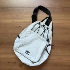 アンブロ✳︎ローリーズファーム　umbro スリングバッグ　ワンショルダー