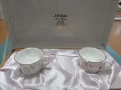 ［未使用］Noritake レトロなお花柄のカップ＆ソーサー