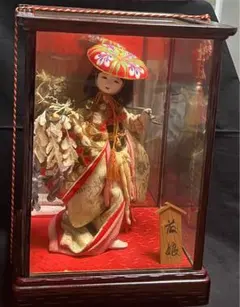 日本人形 八重垣 ガラスケース入り - メルカリ