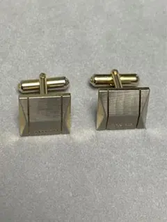 カフスボタン　ビンテージ　金色　ゴールド　シンプル　フォーマル　アンティーク