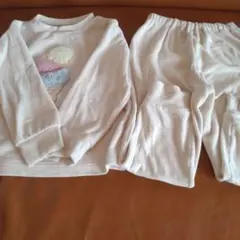 クリーム色 アイスクリーム刺繍 パジャマ 120　GU