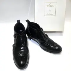 plus by chausser サイドゴア ショートブーツ ベルト 黒 レザーのサムネイル
