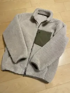 ユニクロ　ボアフリースのサムネイル