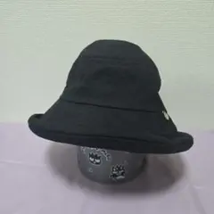 黒 ブラック バケットハット チャーム付き レディース