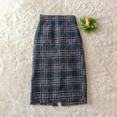 Item thumbnail for item 35b5f752-5aee-45ee-857a-bd6793cf0bd3