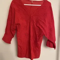 レッド 刺繍入り 五分袖 トップスL