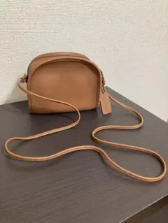 OLD COACH オールド コーチ レザーショルダーバッグ キャメル