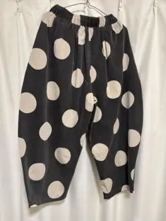NARU ドット ノッポパンツ バルーンパンツ ネイビー 日本製 NARU ドット ノッポパンツ バルーンパンツ ネイビー 日本製 - メルカリ