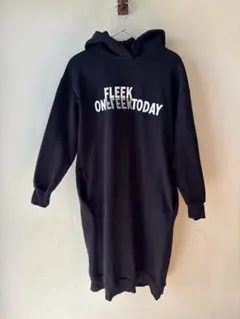 【GU】フード付き黒ロングワンピース