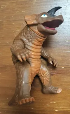 当時物】三浦トーイ ゴルゴジラ ソフビ パチ怪獣 昭和レトロ - メルカリ