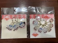 ちいかわ レストラン ハチワレの３連アクリルチャーム ホールスタッフ