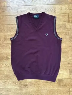 FRED PERRY メリノウール VネックニットベストM ワインレッド