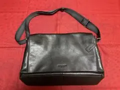 COACHコーチ　レザーショルダーバッグ 黒のサムネイル