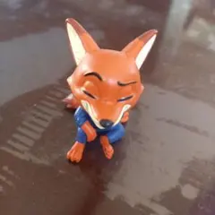 ズートピア ニック・ワイルド フィギュア