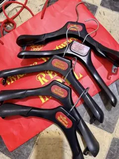 値下げレアヴィヴィアンウエストウッドオリジナルハンガー５本セット