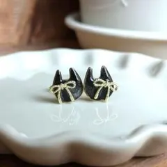 ピアス　ゴールドリボン　黒猫ちゃん♪