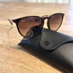 Ray-Ban サングラス RB4171-F ERICA 54◻︎18 145のサムネイル