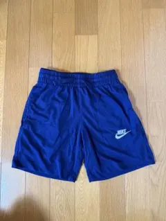 NIKE ネイビー ハーフパンツ XS 130cm
