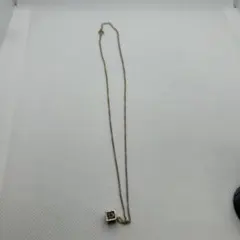 ゴールド メッキ　キューブ型ペンダント ネックレス