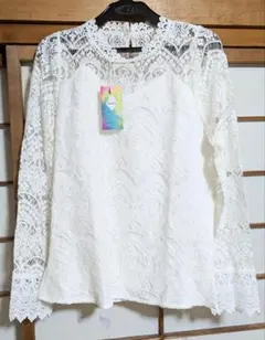 a.v.v ホワイトレース長袖ブラウス