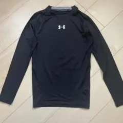 UNDER ARMOUR ブラック 長袖アンダーシャツ メンズS サイズ美品！！のサムネイル