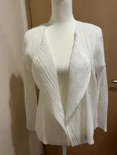 PLEATS PLEASE アイボリーカーディガン - メルカリ