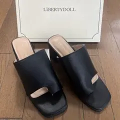 LIBERTYDOLL トングサンダル ミュール ブラックのサムネイル