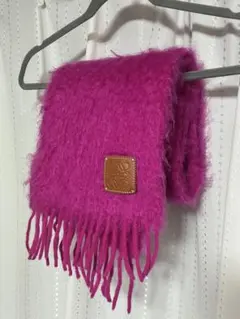 2026年最新】ロエベ マフラー ピンクの人気アイテム - メルカリ