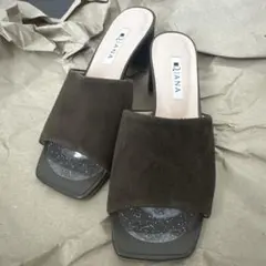 ダイアナ　スエード　ミュールのサムネイル