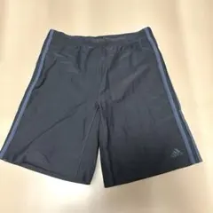 美品adidas ハーフパンツ ショートパンツ スポーツウェアM2090番のサムネイル